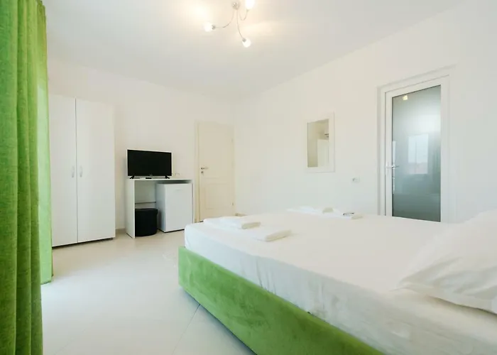 Casa Erty Homestay *